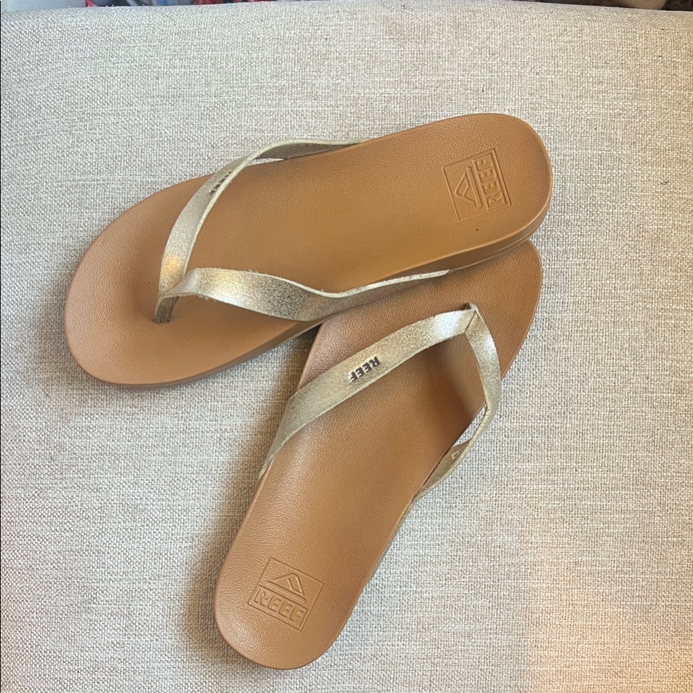 Reef Women's Metallic Gold Sandals